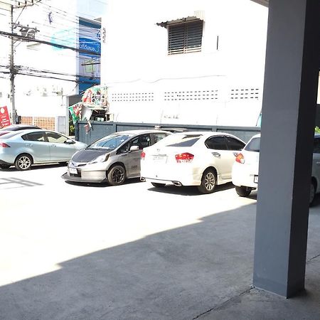 Hotel Rinrada Loft Resident Chiang Mai Exterior foto